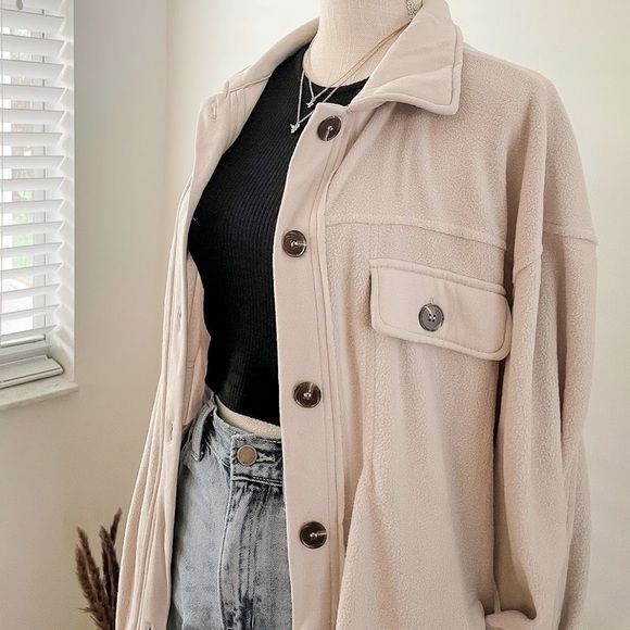 Fleece shacket - Picture 2 of 7